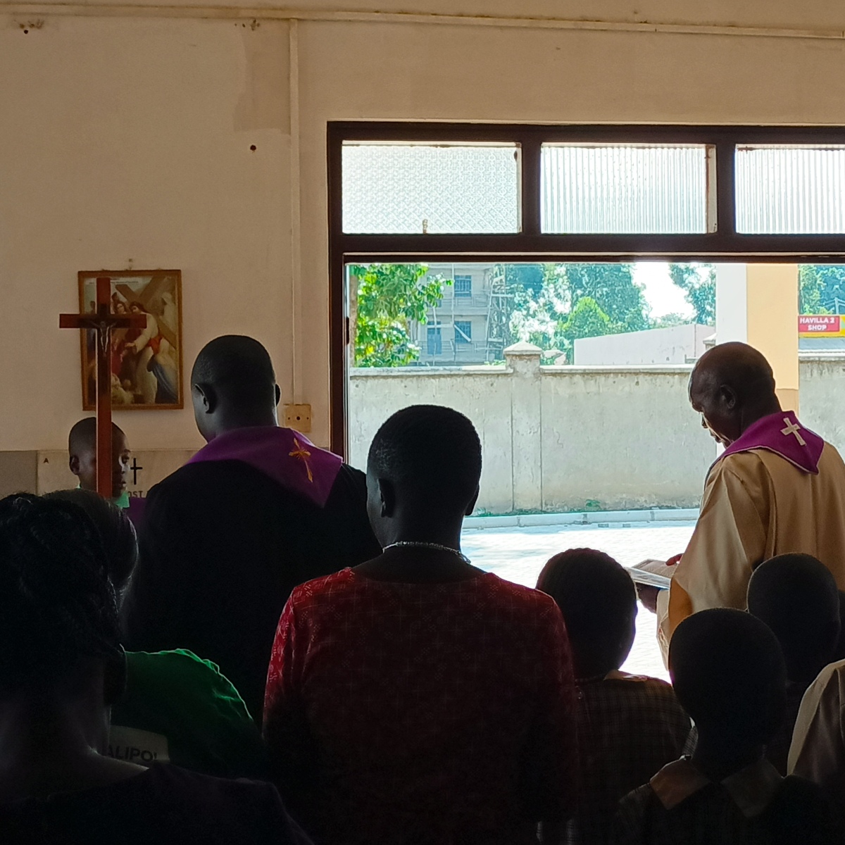 Webuye Catholic Faithfuls Attend First Friday Way of The Cross Lent Mass